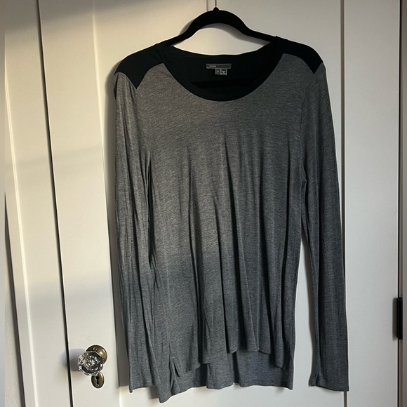 🛍️Vince Silk Trim Long Sleeve Tee Top Grey/Black Tunic Sz Lg Crewneck - Picture 3 of 4